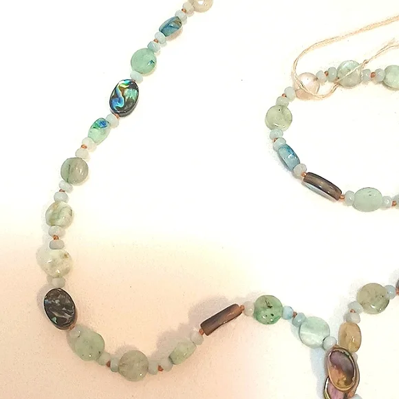 Chan Luu Elegant Green Amanzonite And Labradorite Beaded Necklace with Pendant - Picture 3 of 4